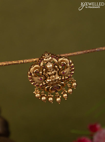 Antique jada billai lakshmi design with pink kemp stones and golden beads hanging