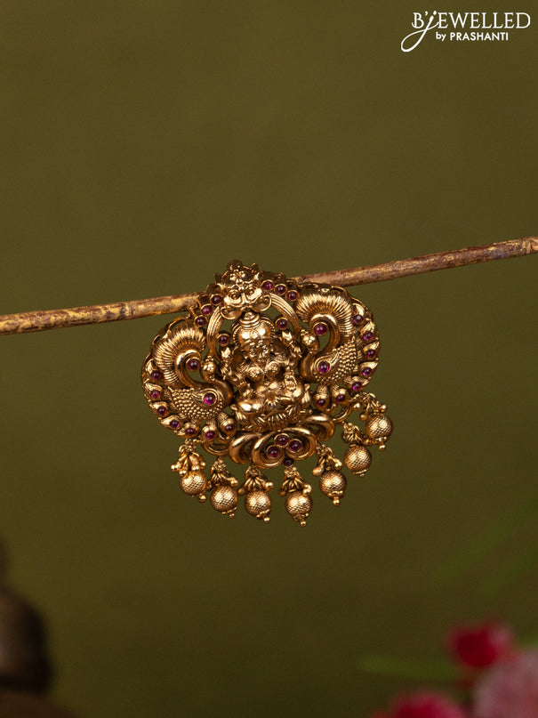 Antique jada billai lakshmi design with pink kemp stones and golden beads hanging