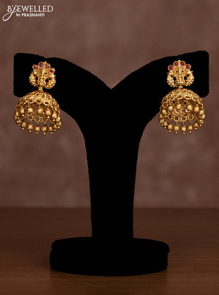 Antique necklace lakshmi design with pink kemp stones and golden beads hanging