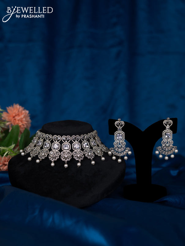 Zircon choker with cz stones and pearl hangings