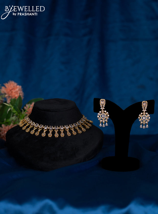 Zircon choker with cz stones in gold finish