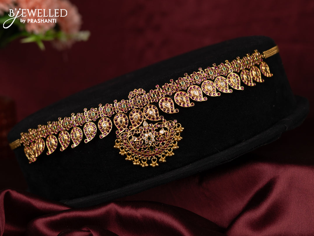 Antique hip chain manga pattern with kemp & cz stones and golden beads hangings