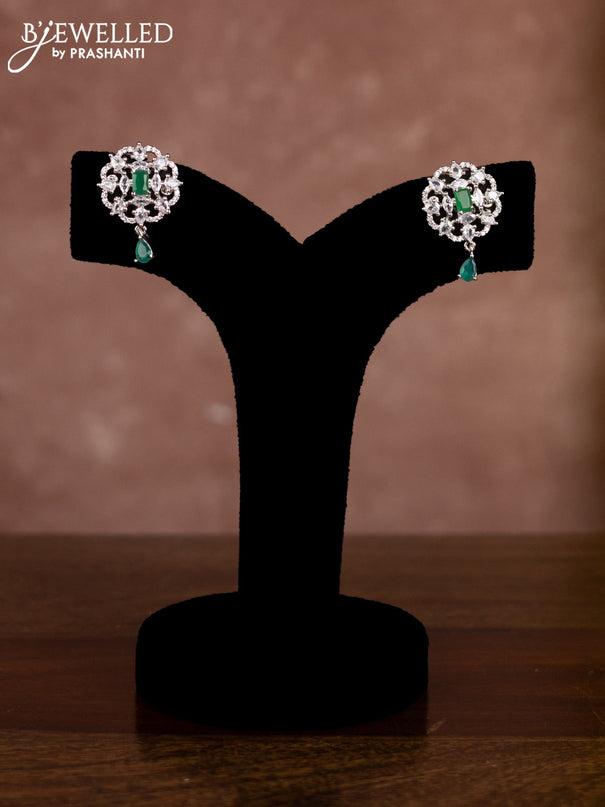 Beaded green necklace with emerald and cz stones in zircon finish