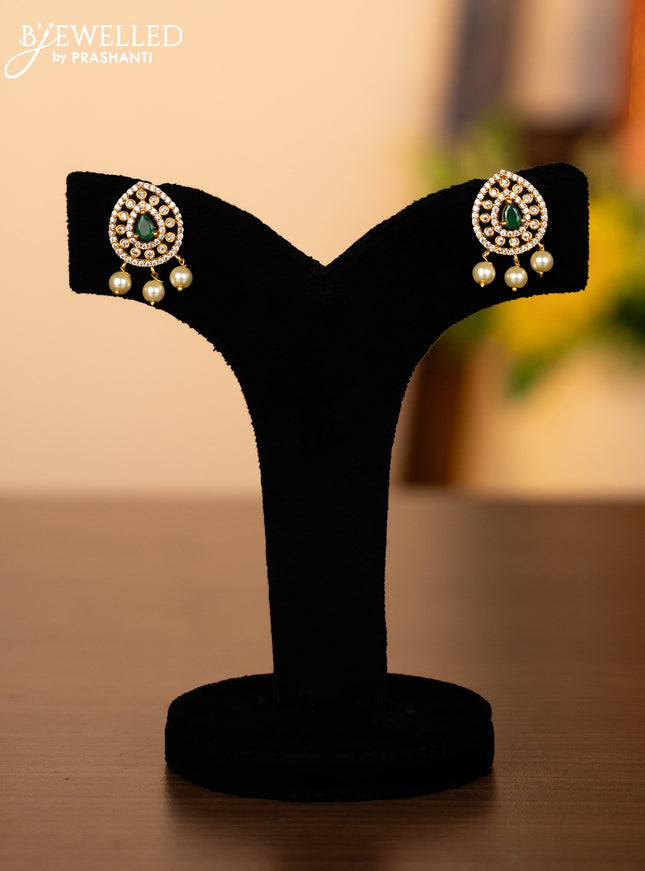 Pearl necklace with emerald & cz stones and pearl hangings