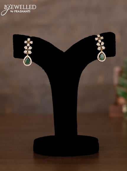 Necklace with emerald and cz stones in victorian finish