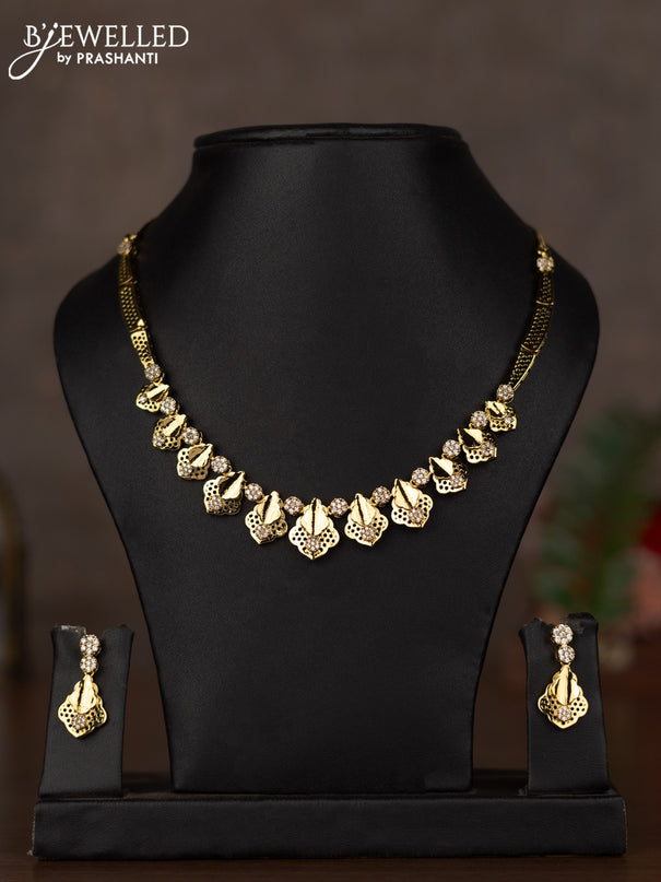 Necklace with cz stones in victorian finish