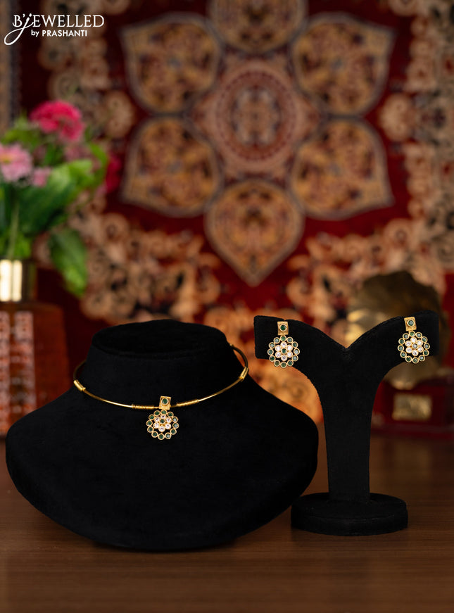 Antique ring type choker with emerald and cz stones