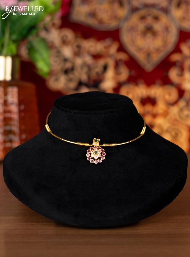 Antique ring type choker with kemp and cz stones