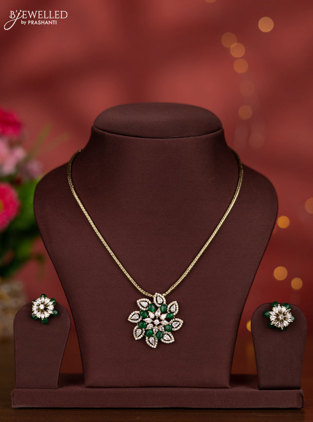 Necklace with green beads and cz stones in victorian finish