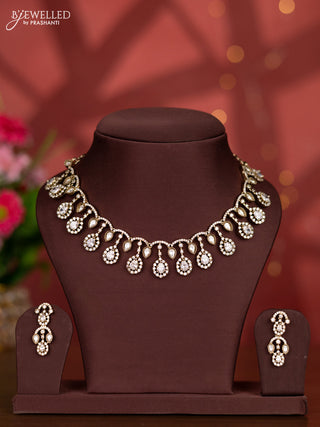 Necklace with kundan and cz stones in victorian finish