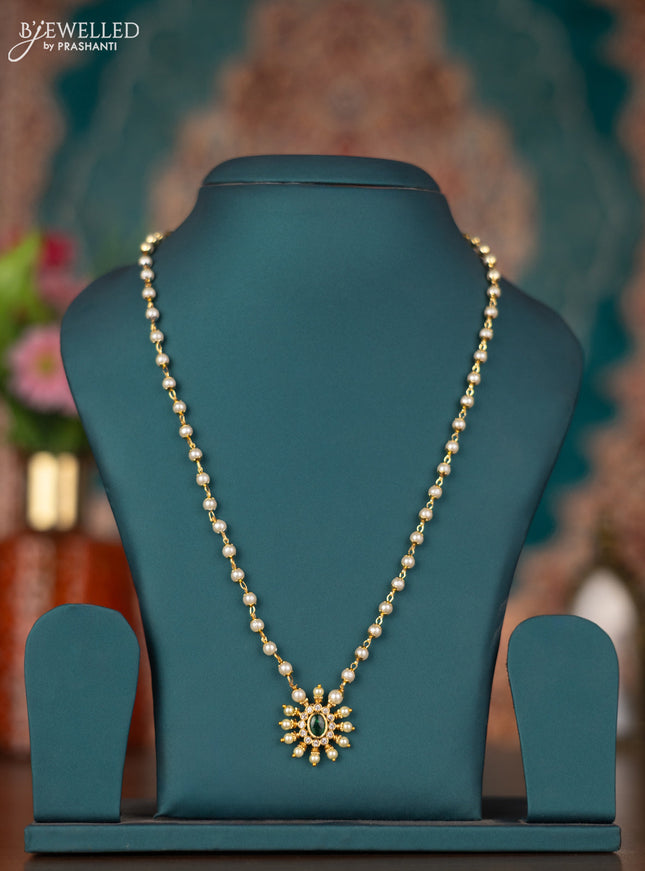 Pearl necklace with emerald & cz stones and pearls