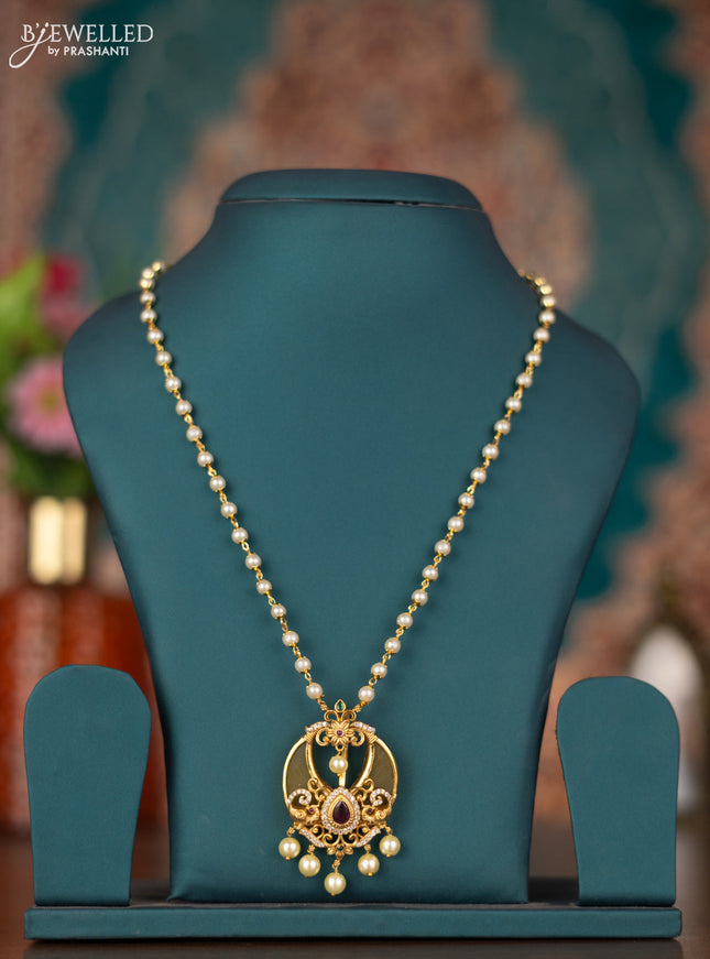 Pearl necklace with kemp & cz stones and pearl hangings