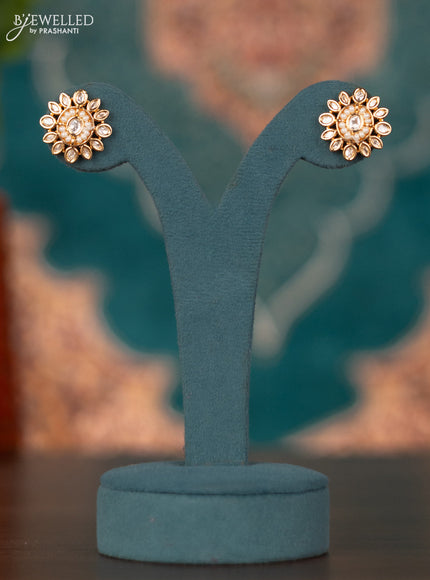 Pearl necklace with white stones pendant and pearls