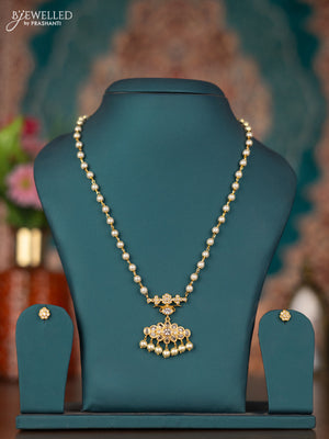 Pearl necklace with cz stones pendant and pearl hangings