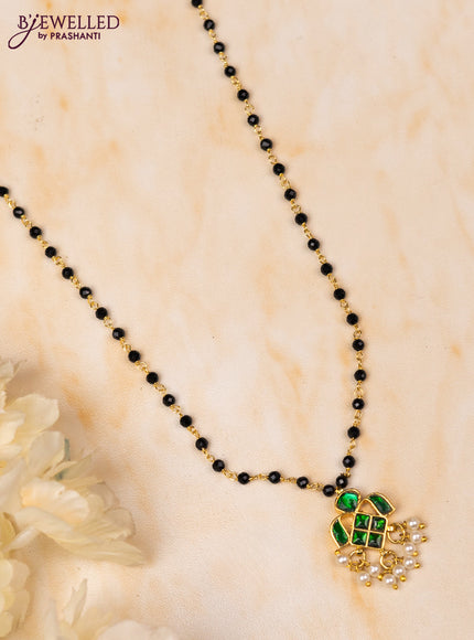 Mangalsutra with green jadau stones and pearl hangings without earrings