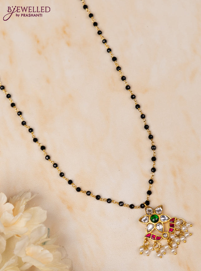 Mangalsutra with kemp jadau kundan stones and pearl hangings without earrings