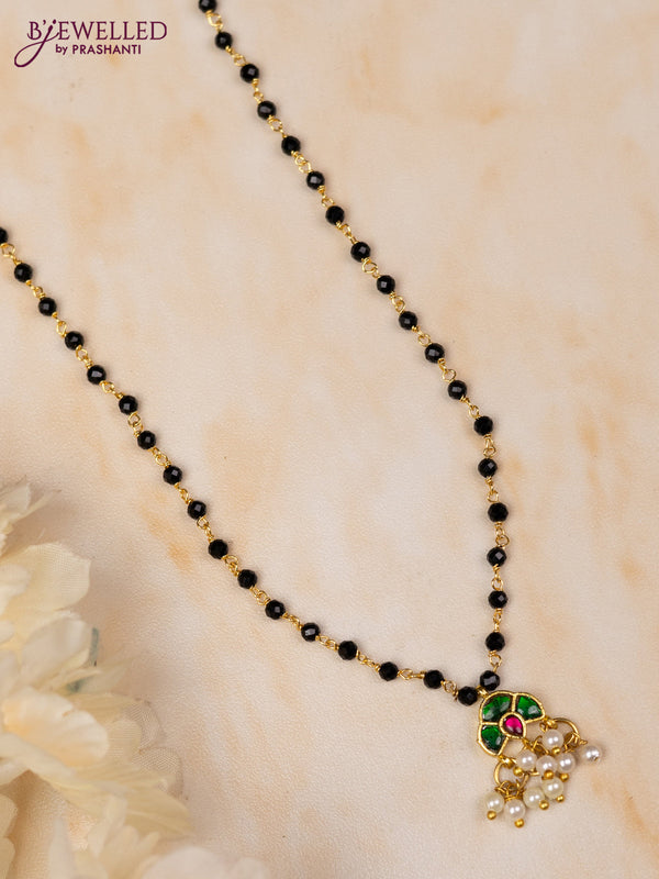Mangalsutra with kemp jadau stones and pearl hangings without earrings