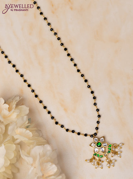 Mangalsutra with green jadau kundan stones and pearl hangings without earrings