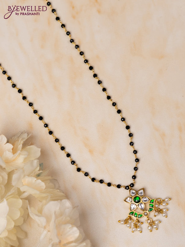 Mangalsutra with green jadau kundan stones and pearl hangings without earrings