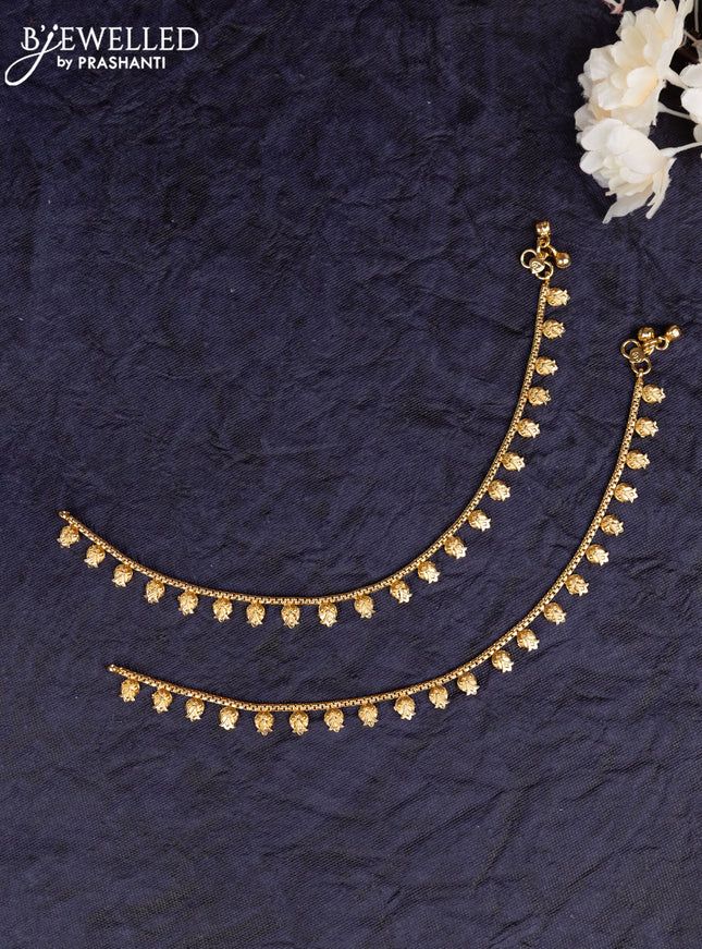 Antique anklet with simple design