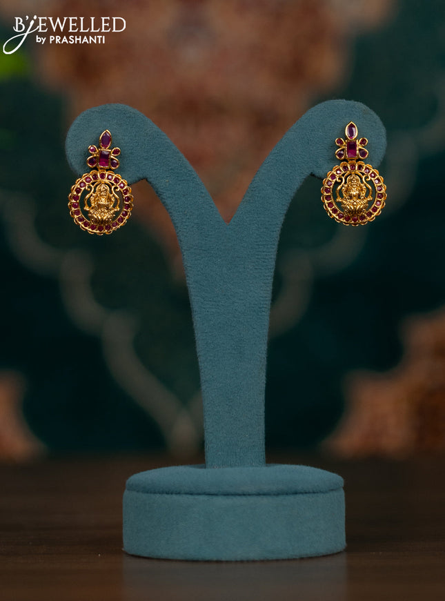 Pearl necklace lakshmi pendant with ruby stones