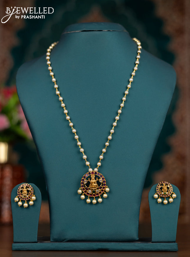 Pearl necklace lakshmi pendant with kemp & cz stones and pearl hangings