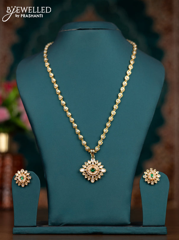 Pearl necklace with emerald & cz stones and pearls