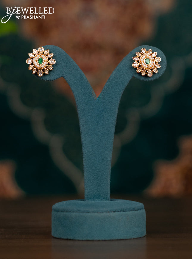 Pearl necklace with emerald & cz stones and pearls