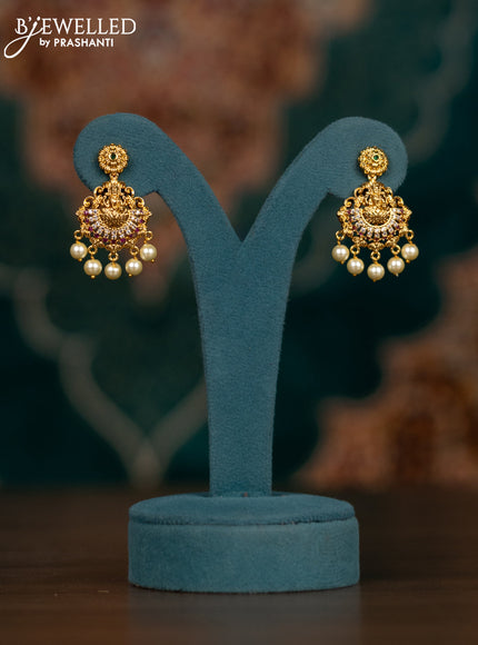 Pearl necklace lakshmi pendant with kemp & cz stones and pearl hangings