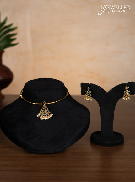 Antique ring type choker with kemp stones and pearl hangings