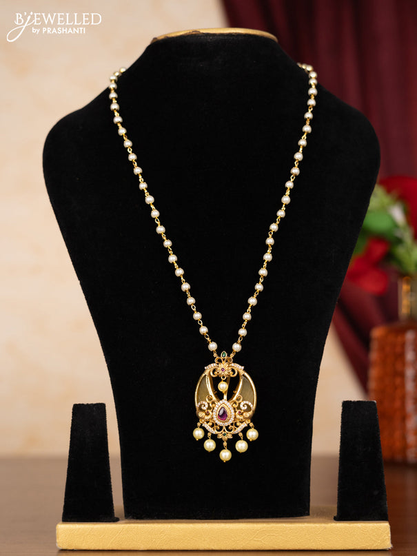 Pearl necklace with kemp & cz stones and pearl hangings without earrings