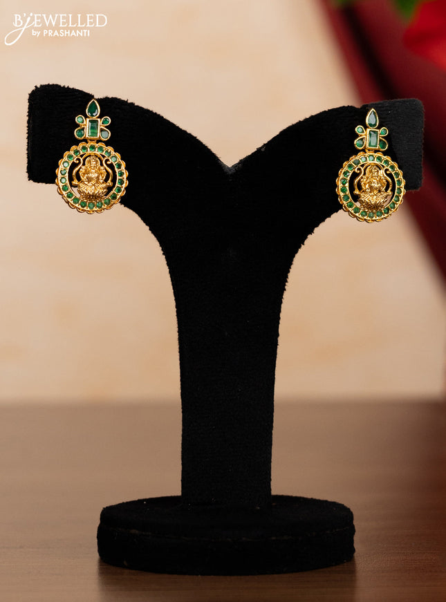 Pearl necklace lakshmi design with emerald stones