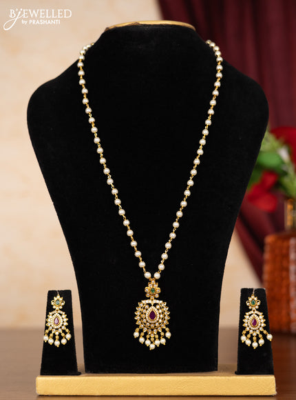 Pearl necklace with kemp & cz stones and pearl hangings