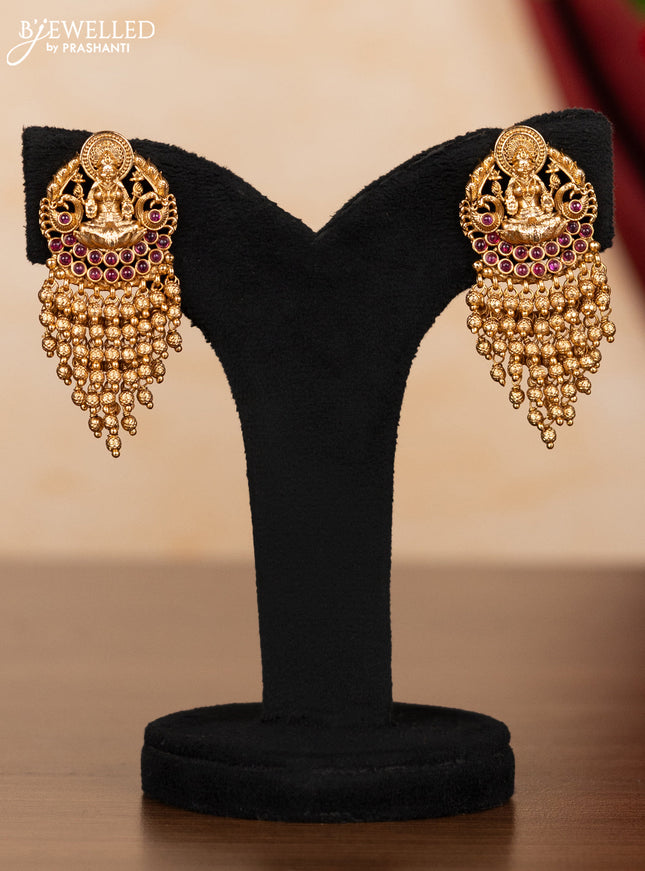 Pearl necklace lakshmi pendant with ruby stones and golden beads hangings