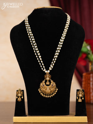Pearl triple layer necklace peacock design with kemp stones and golden beads hangings