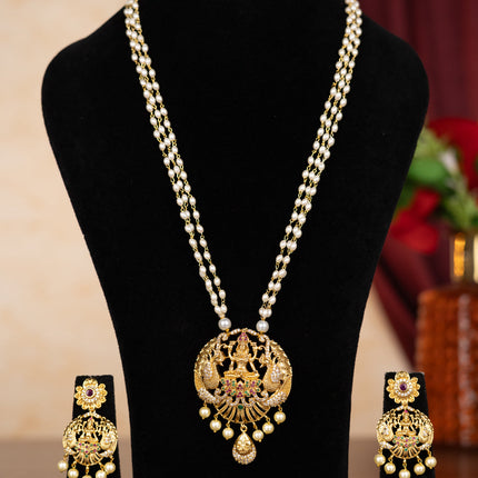 Collection image for: Pearl Necklace