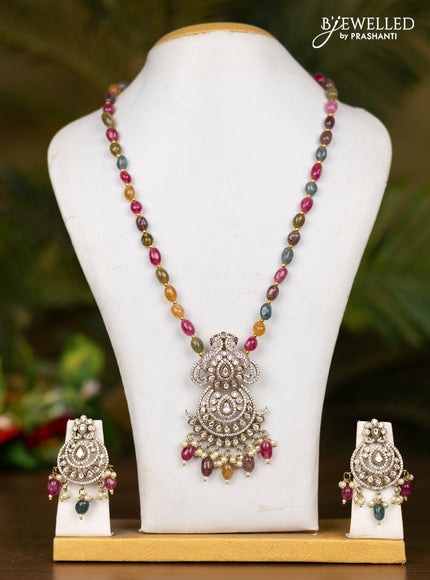 Beaded multicolor necklace with pendant in victorian finish