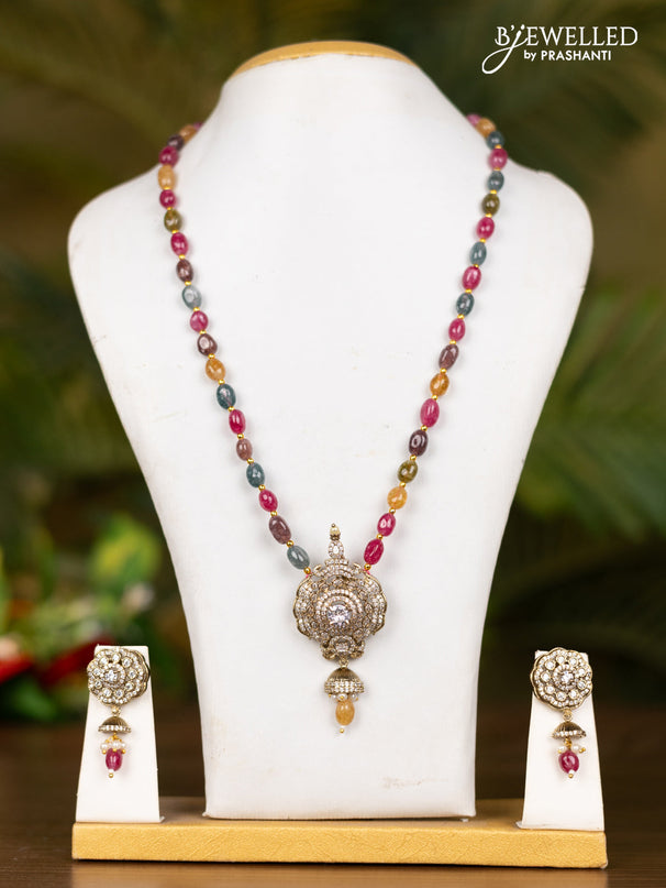 Beaded multicolor necklace with pendant in victorian finish