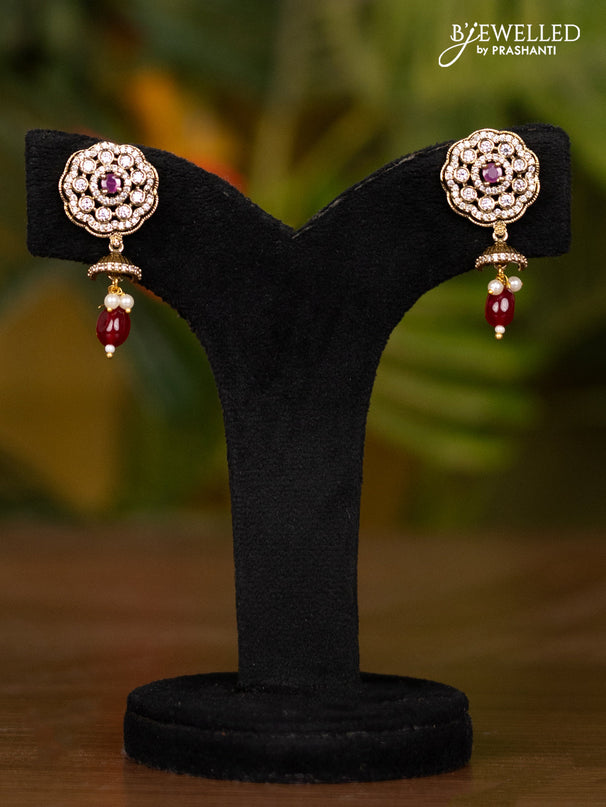 Beaded maroon necklace with floral pendant in victorian finish