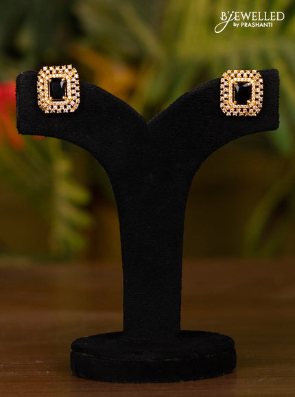 Beaded black necklace with white stones pendant