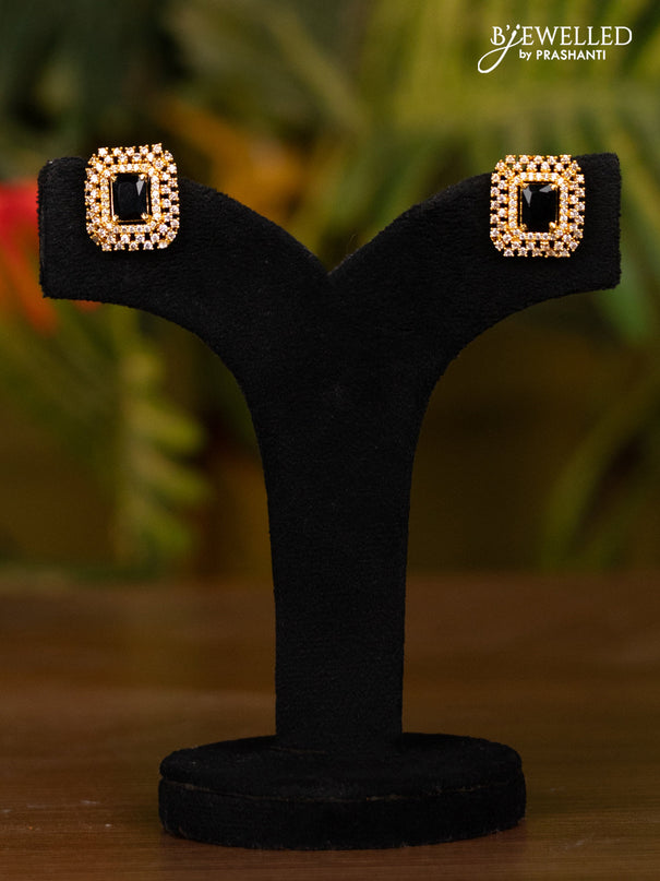 Beaded black necklace with white stones pendant