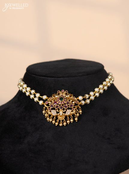Pearl choker with double peacock pendant in kemp and cz stones