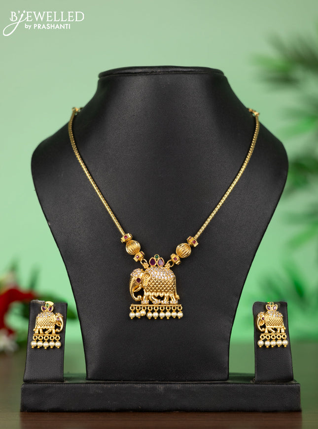 Attigai necklace with elephant pendant in white stones & pearl hanging
