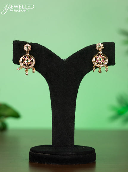 Attigai impon necklace with floral pendant in red and white stones