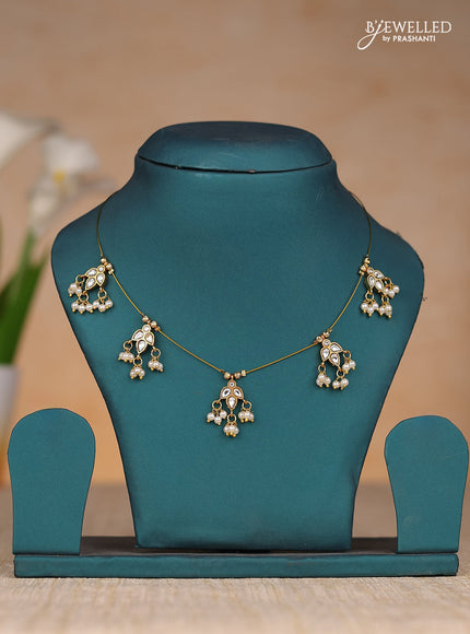 Invisble chain with leaf pendant in white kundan stones