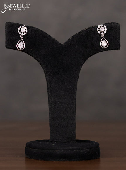 Zircon haaram with leaf design in white stones