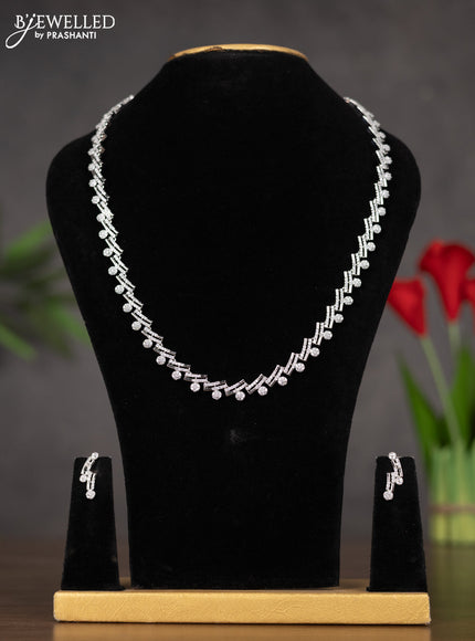 Zircon haaram with geometric design in white stones