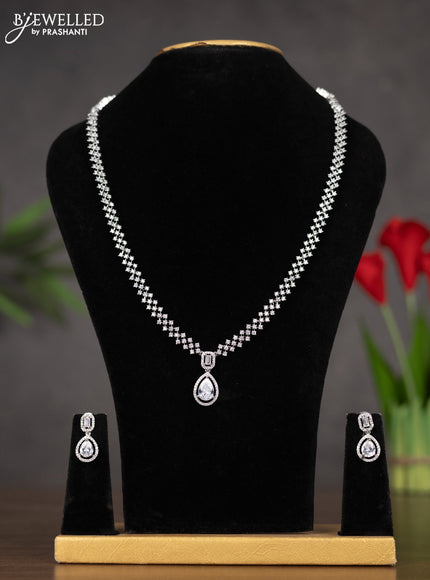 Zircon haaram with geometric design in white stones