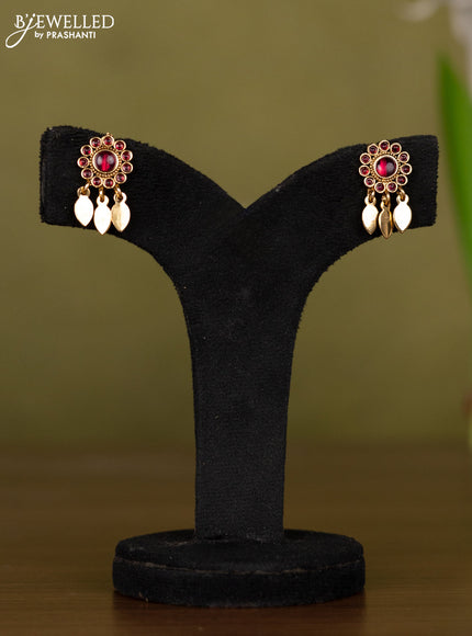Antique necklace with pink kemp stones and hangings