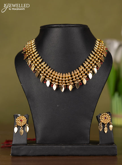 Antique necklace with kemp stones and hangings